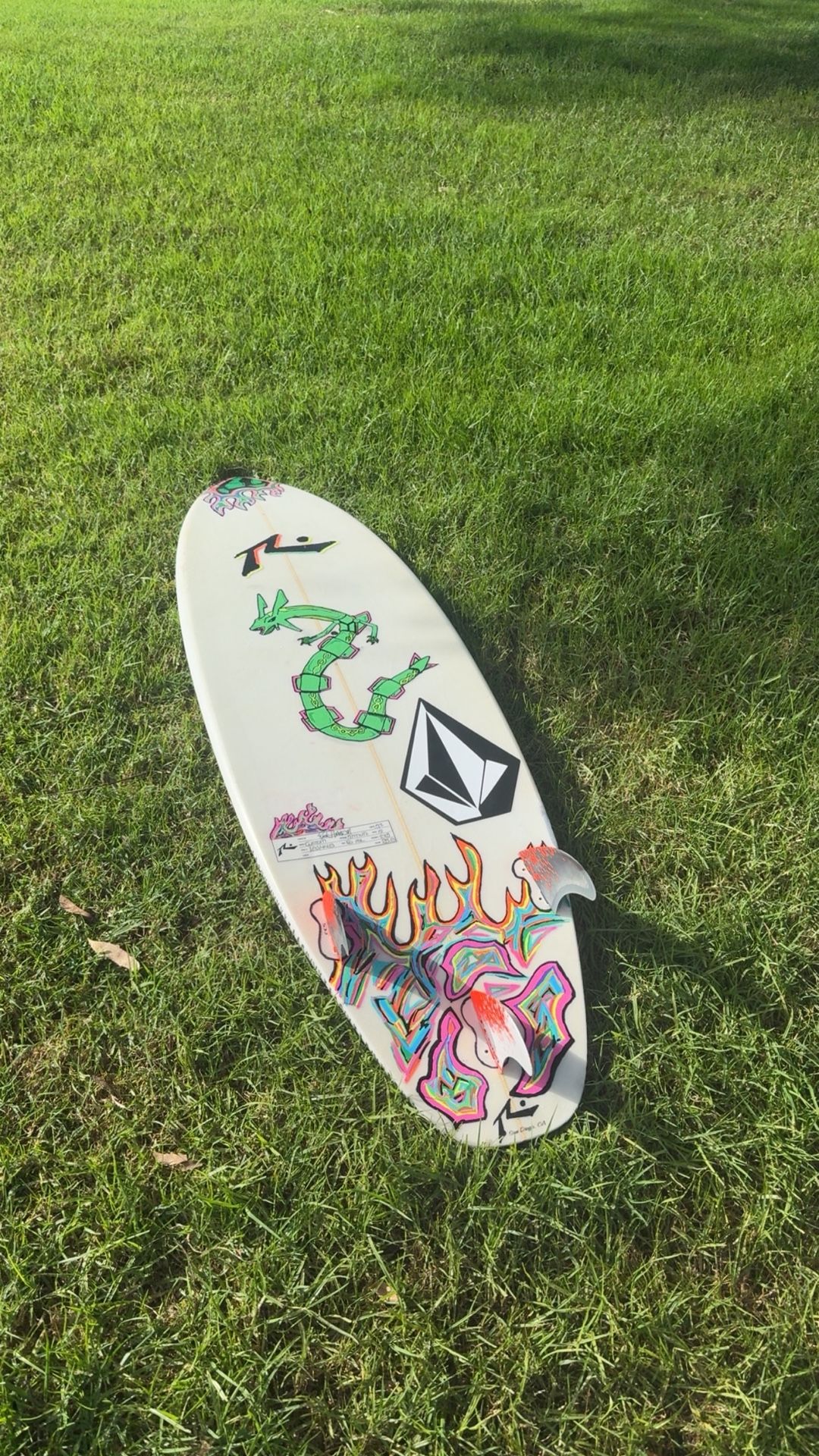 5’7 Rusty Surfboard