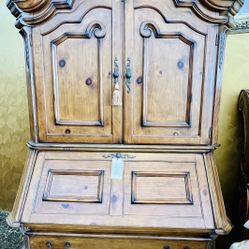 AICO By Michael Amini TUSCANO Desk With Hutch - GA