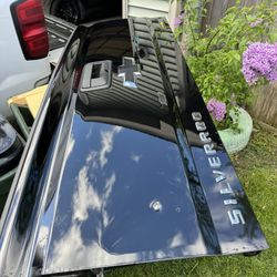 2014-2019 Chevy Silverado Tailgate 