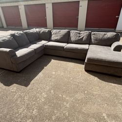 *FREE DELIVERY* 3 Piece Ashley Furniture Sectional