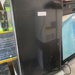New Mini Fridge 