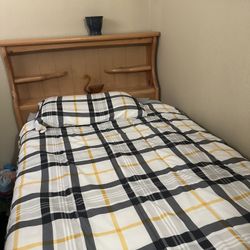 Twin bed 
