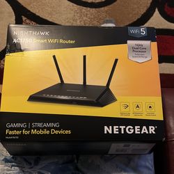 Nighthawk AC1750 Smart Wi-Fi Router