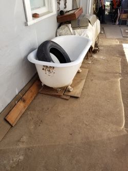 Antique Bath Tub