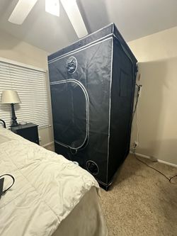 AC Infinity grow Tent 4x4