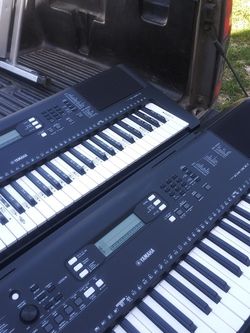 Yamaha Keybords The Psrew 300 Y El Psre363 Con Ritmos Latinos