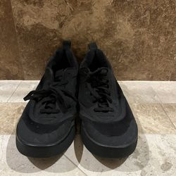 Black Vans Sneakers