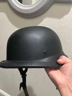 Bucket helmet