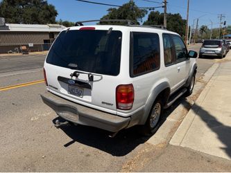 1999 Ford Explorer