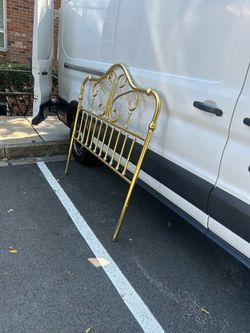 Queen size  metal  headboard ( Vintage Brass style)
