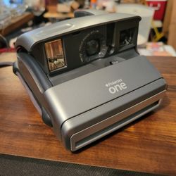 Poloroid One   Instamatic Camera