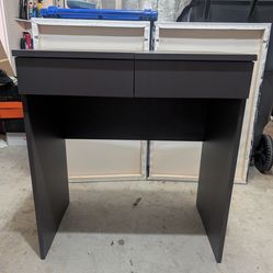 IKEA BRIMNES
Dressing Table