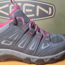 NEW - Keen Oakridge WOMEN'S Hiking Boot / Shoe