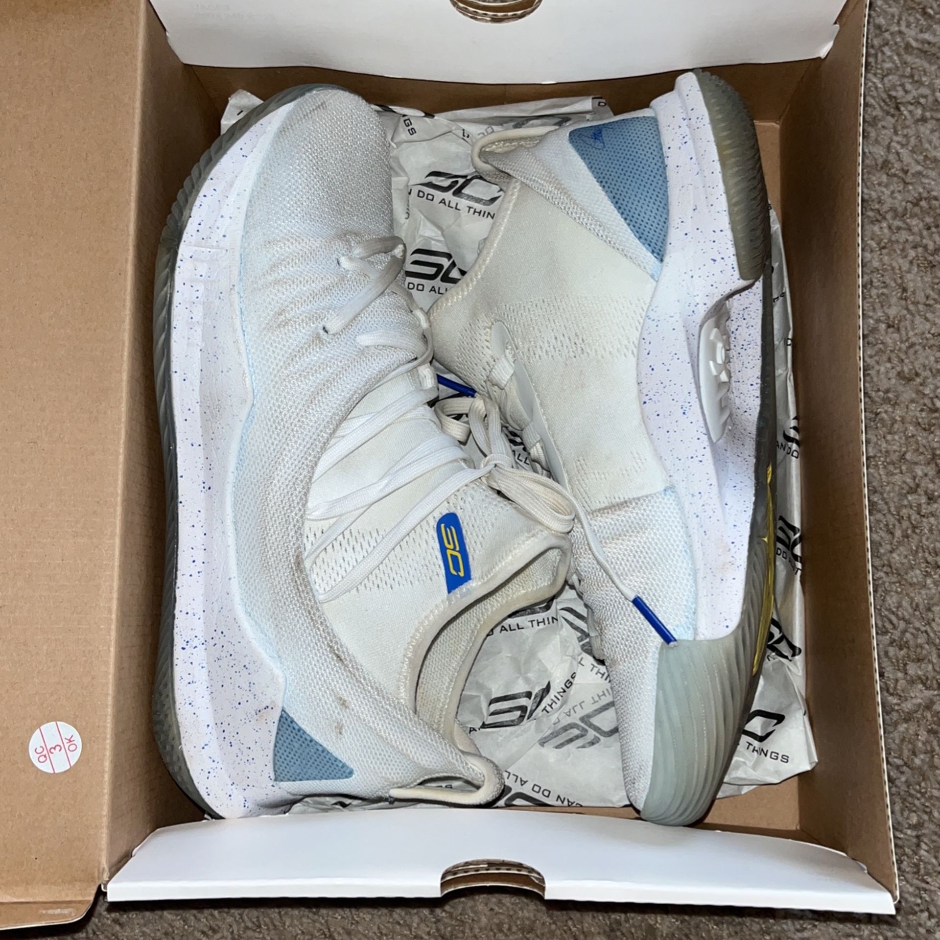 Under Armour GS Curry Basketball Shoes