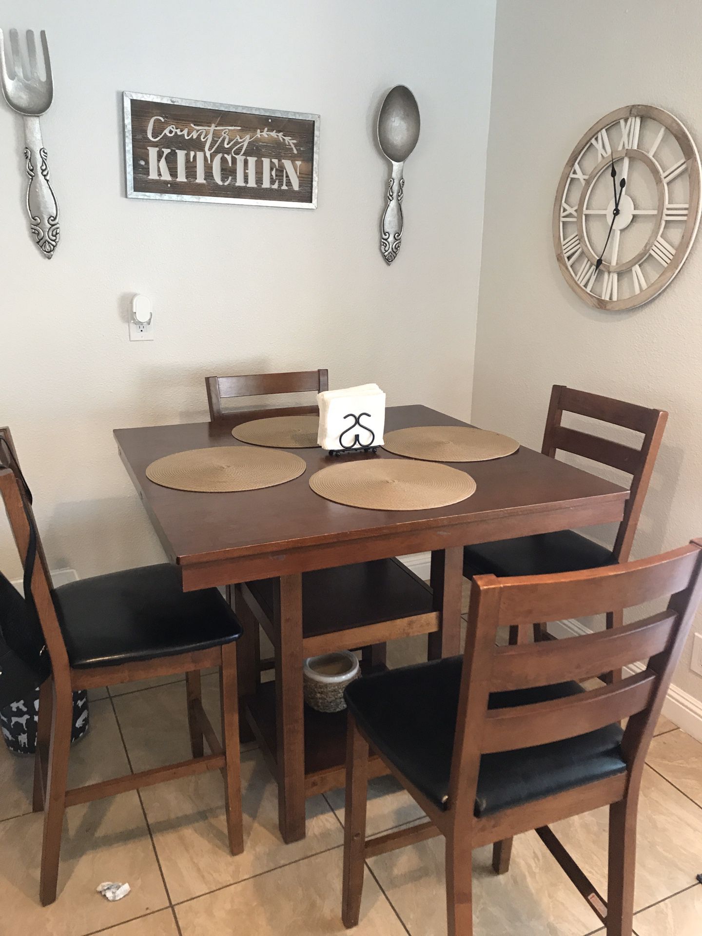 Counter Height Table with 4 chairs