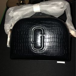 Brand New Marc Jacobs Shutter Crossbody Bag  Black Leather  $375