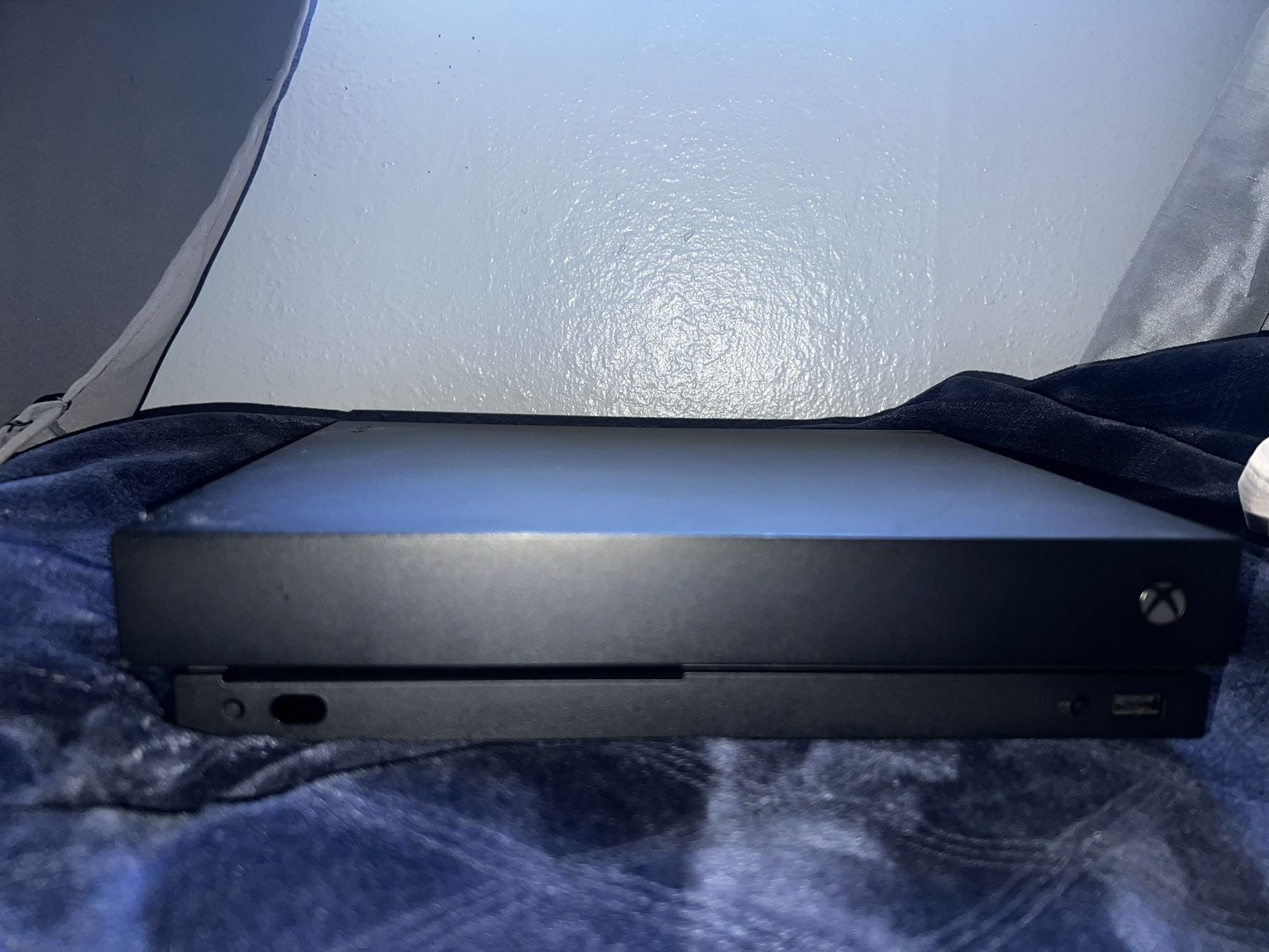 Xbox One X