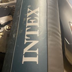 Intex Inflatable Mattress. 4’ X 6.5’.