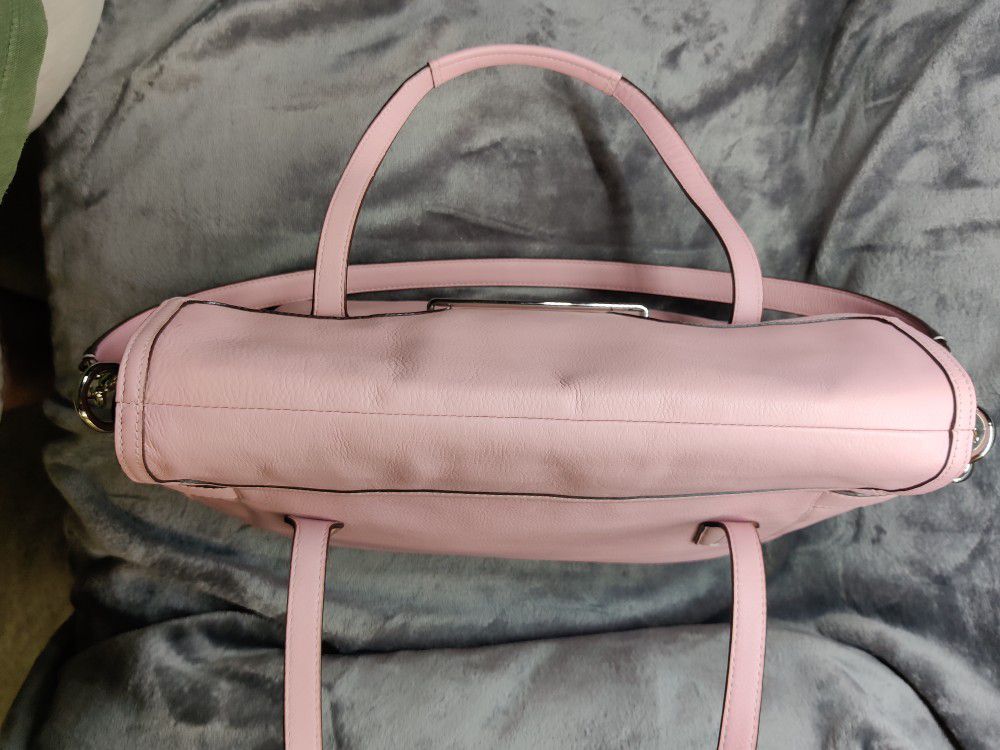 COACH-Pink-Taylor Marin-Shoulder Bag- K1320-F26781 for Sale in Flowery  Branch, GA - OfferUp