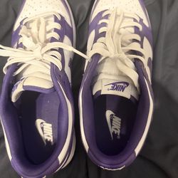 Nike purple dunks size 9 1/2
