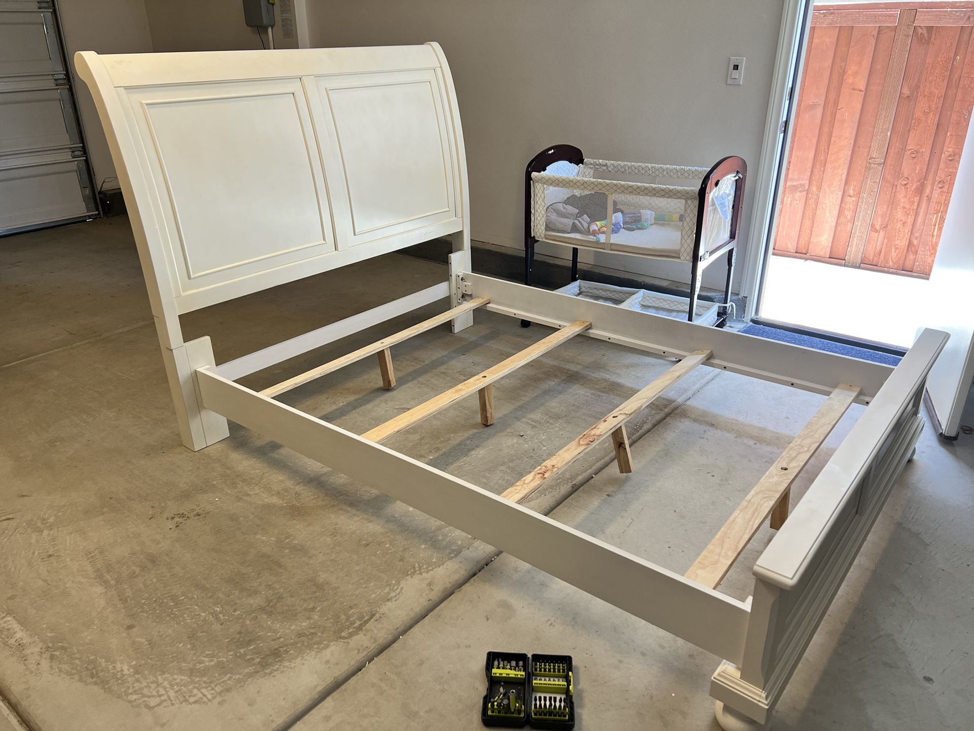Full Size Jerome’s Bed Frame