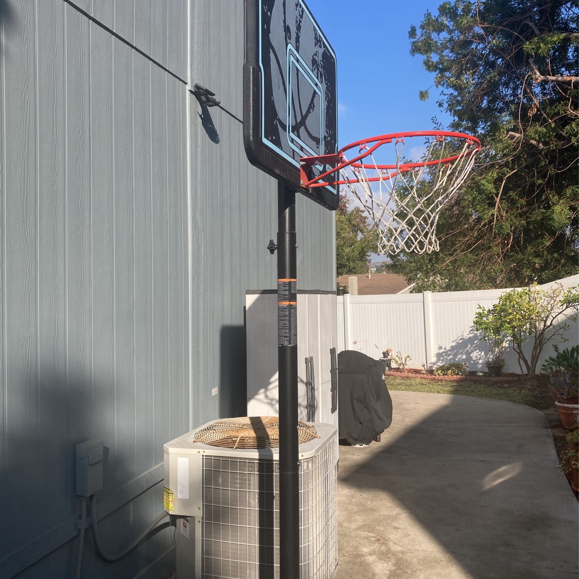Basketball Stand - Lifetime Brand