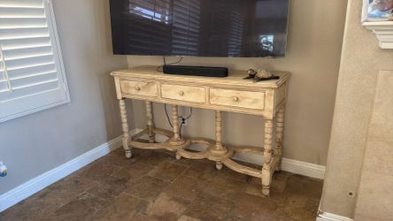 Table console