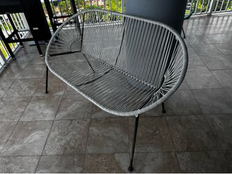 FREE / GRATIS – Acapulco Chair + Loveseat – Pickup TODAY / Recoger HOY