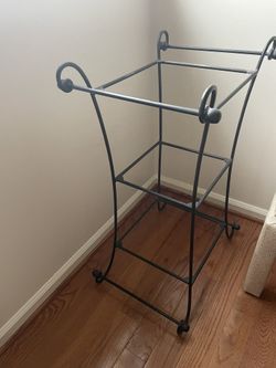 Side Table Metal Frame Or shelf