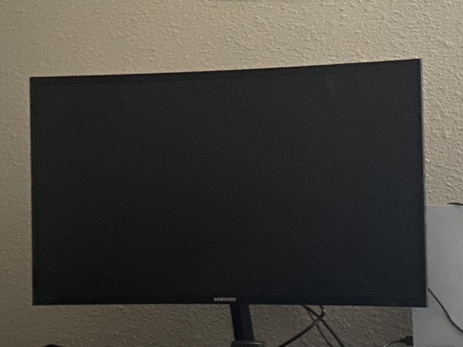 Samsung Essential 27" Curved LED Monitor - Black