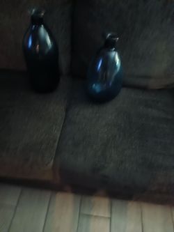 2vases