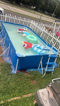 Swimming Pool With Ladder