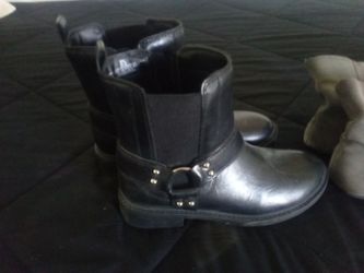 Women's Footwear