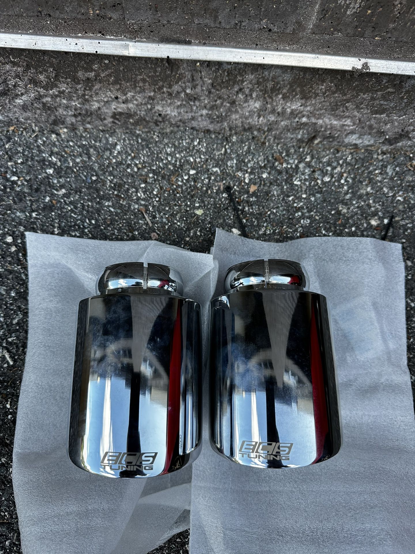 ECS Universal exhaust Tips