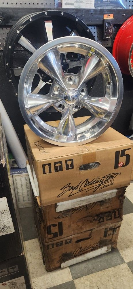 15inch Boyd Cottingtons Polished New Wheels