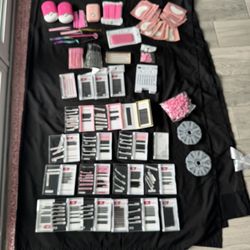 ✨ Premium Eyelash Extensions – Various Styles & Lengths ✨ Selling a large variety of high-quality eyelash extensions