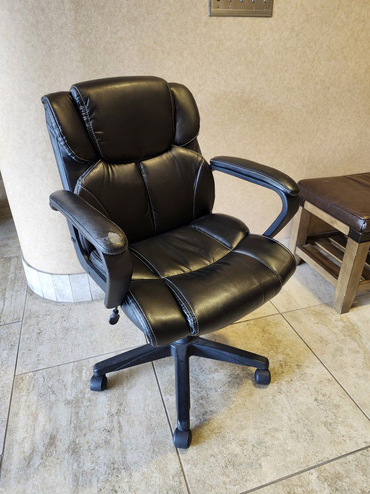 Delivery Avail $55 Each Assorted Desk Chairs Office Chair Computer Work Task Executive Armchair 