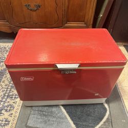Vintage 1975 Coleman Red Metal Cooler White Bottom 22.5 X 13.5X16”