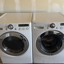 LG Washer and Dryer (delivery available)