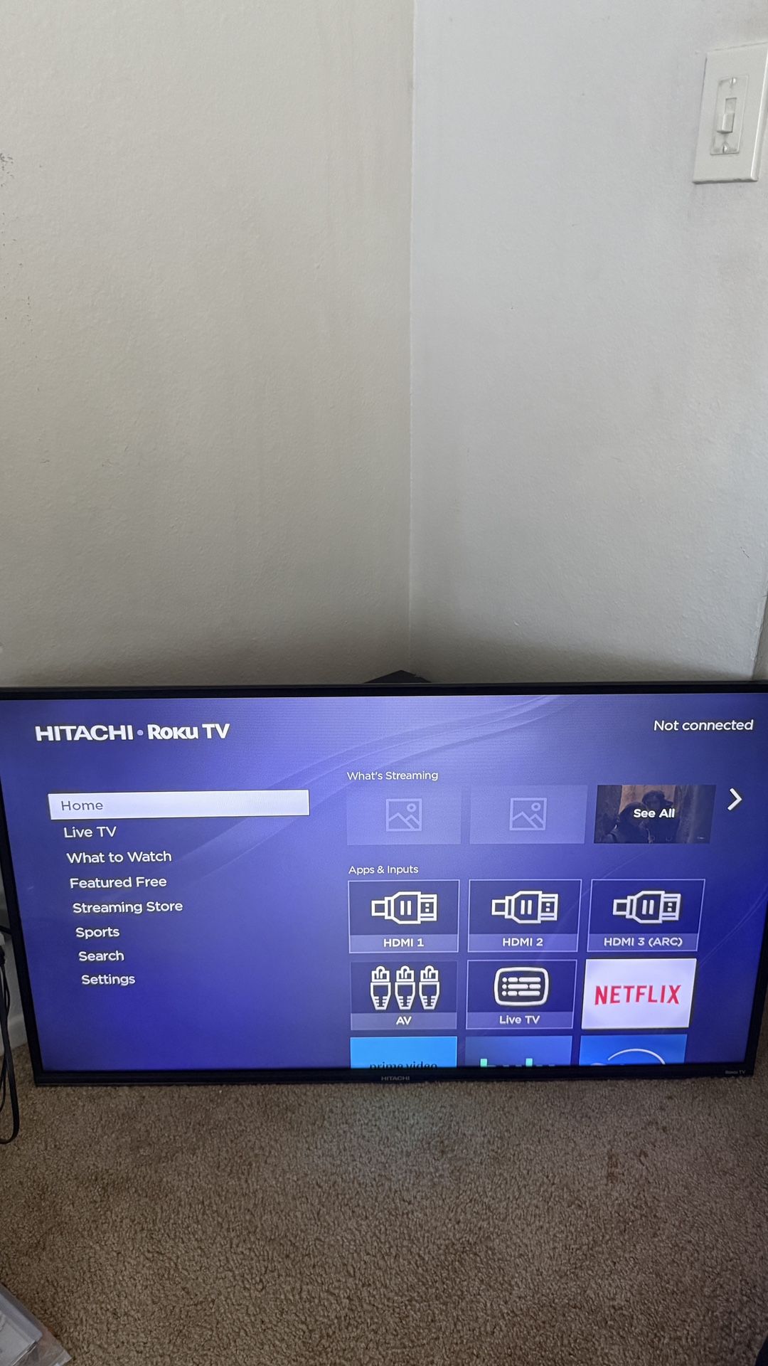 (NO REMOTE OR STANDS) Hitachi Roku 43R5 1080p TV