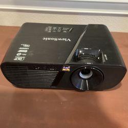 Almost New View Sonic Projector