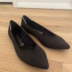 Black Rothy’s Pointed Flats