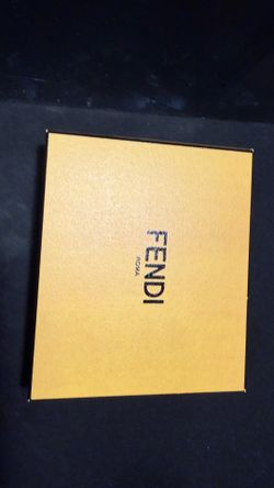 Fendi Men's Bifold Wallet Black Red Yellow Eyes Logo Appliqué Credit Card