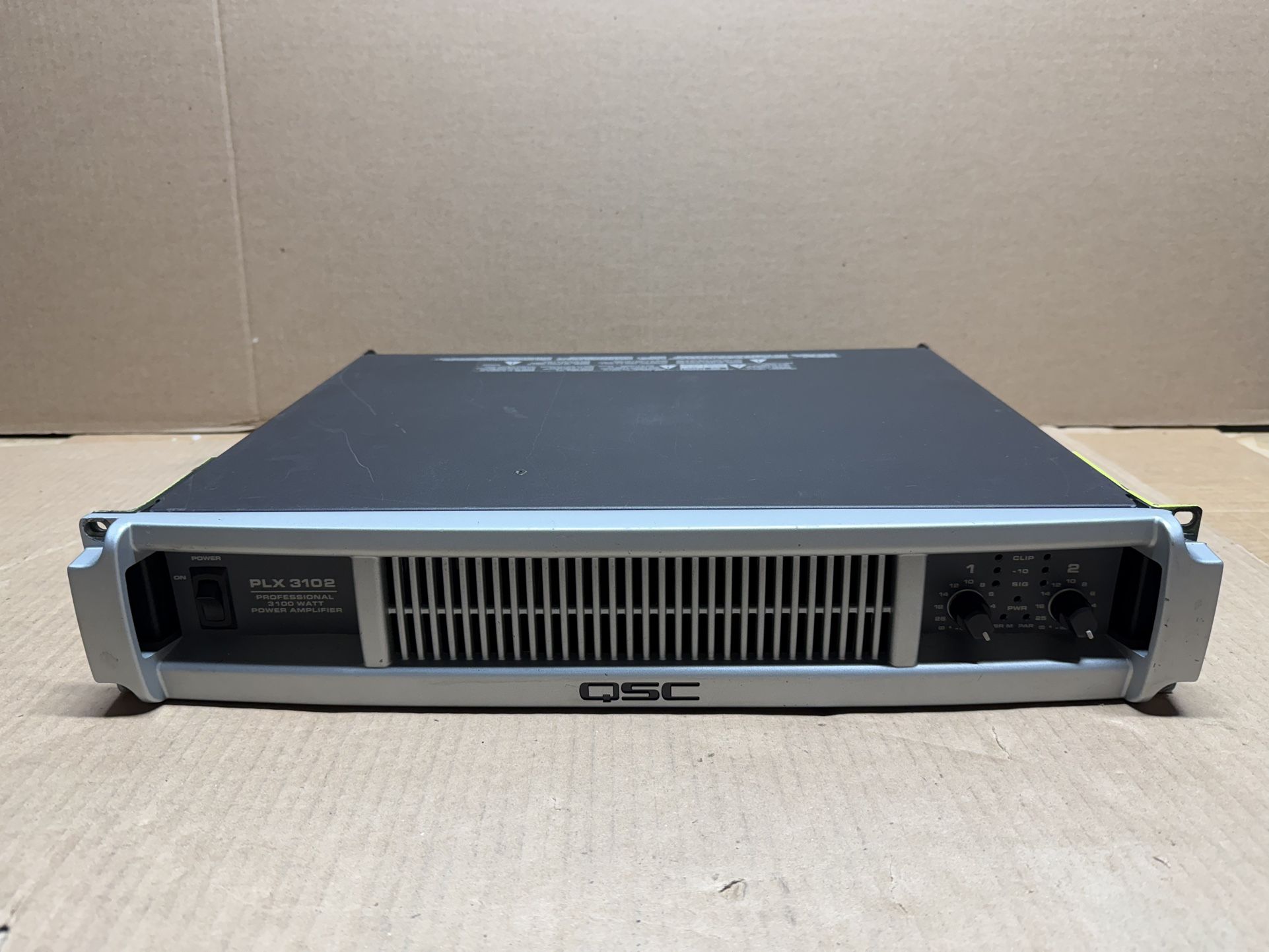 QSC PLX-3102 Professional Power Amplifier 