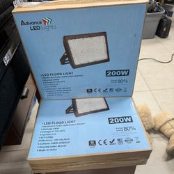 2 Advance LED Flood Light Model: ALS-FL06C-200WCH8A1-BRFM57 NEW ,200W/26.000-28.000 lumens / AC120-327V 