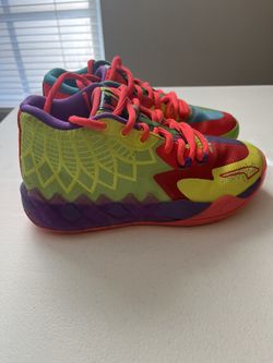 Melo Ball Shoes 