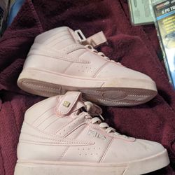 Women's Filas Size 6.5