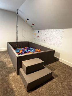 BRAND NEW CUSTOM FOAM/BALL PIT! (foam cubes sold separately)