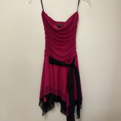 Junior’s XOXO Polyester pink tie waist strapless dress… Size small
