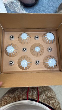 G25 Light Bulbs – 24 Pack (Medium Base)